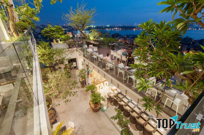 6 Degrees Cafe – Rooftop