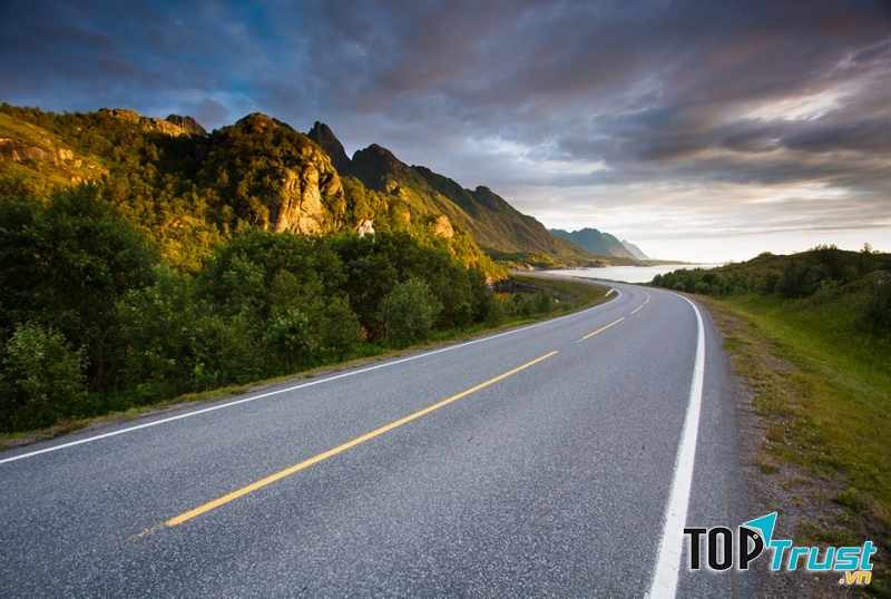 Đường đi nào rồi cũng tới rạng đông