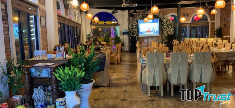 Tổ chức sinh nhật tại nhà hàng