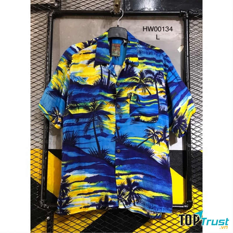 67.Fway là địa chỉ không còn xa lạ với những ai ghiền đồ họa tiết.