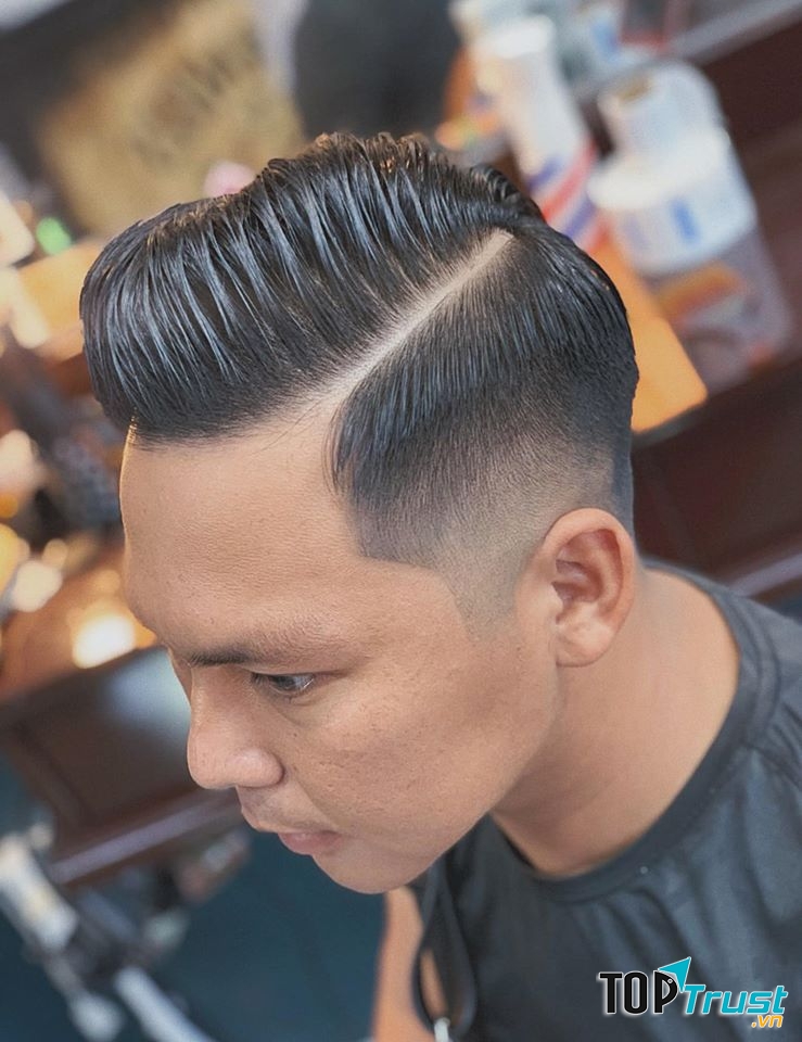 77 BARBER SHOP