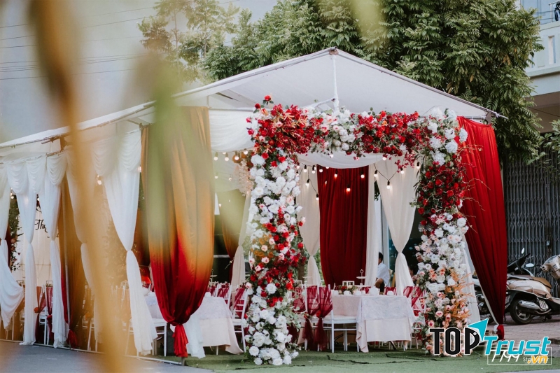 7799 Wedding Storyteller