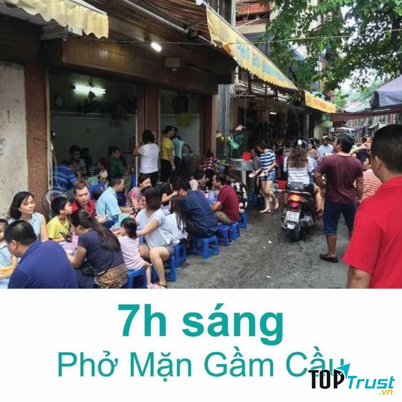 Phở Mặn phố Gầm Cầu