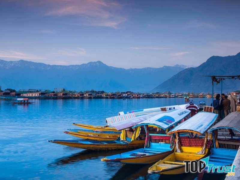 Hồ Dal, Jammu và Kashmir, Ấn Độ