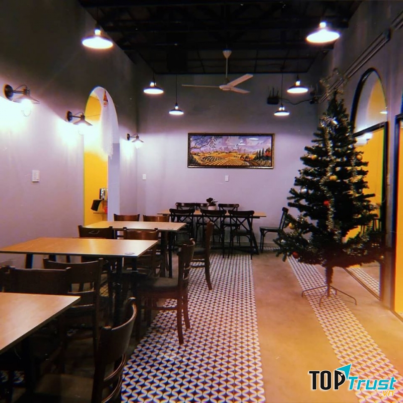90's CAFE