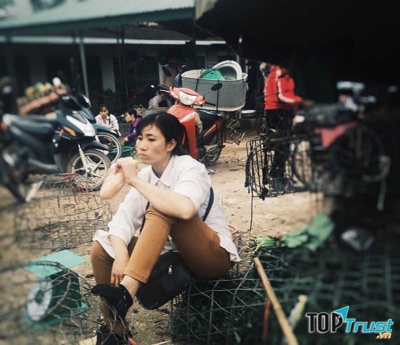 Những người buôn gà