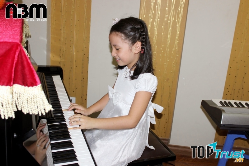 ABM Music - trung tâm dạy đàn Organ chất lượng tại Hà Nội