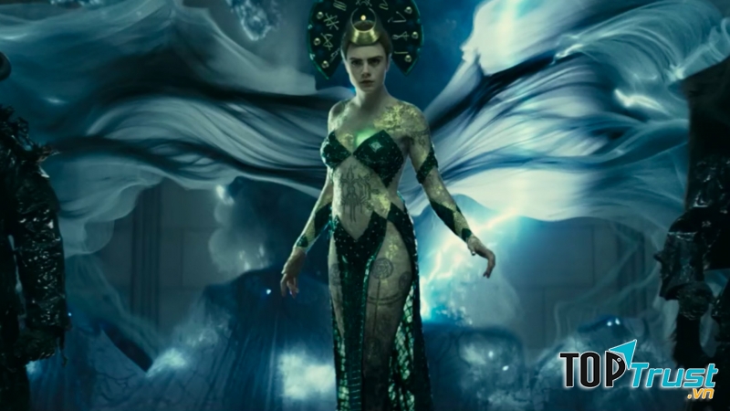 Enchantress trong phim chỉ mới thể hiện một phần nhỏ sức mạnh