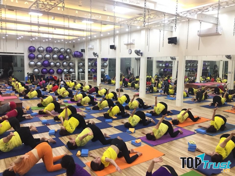 Active yoga