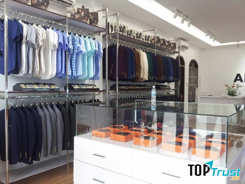 Một góc nhỏ sang trọng trong Adam Store