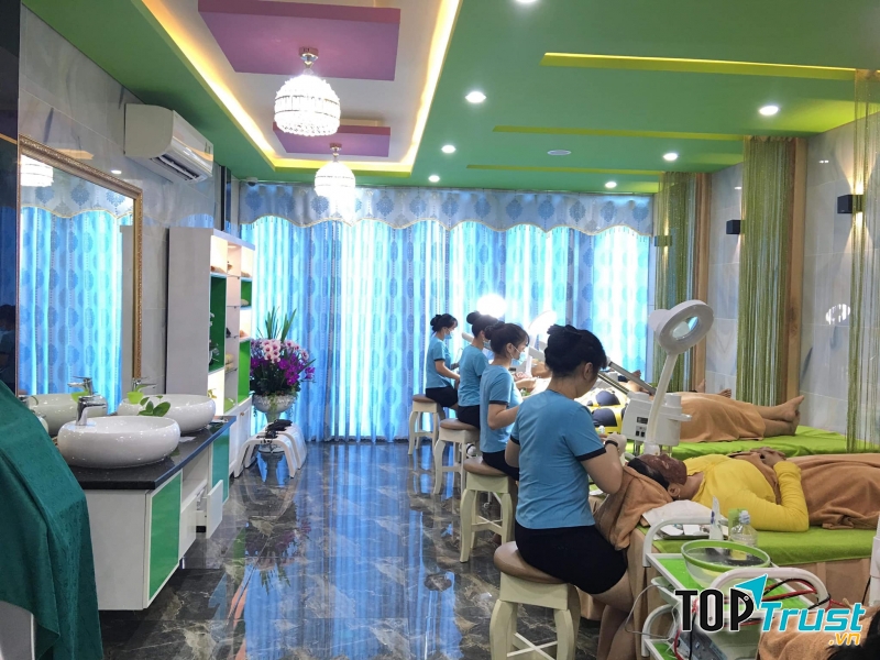 Adela Spa