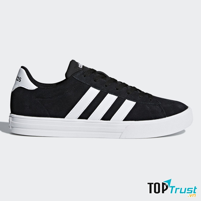 Giày adidas chính hãng mềm nhẹ, êm chân, dù đi bộ hay để hoạt động thể thao đều cực kỳ ổn