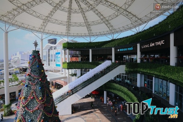 KHung cảnh lộng lẫy của AEON mùa giáng sinh