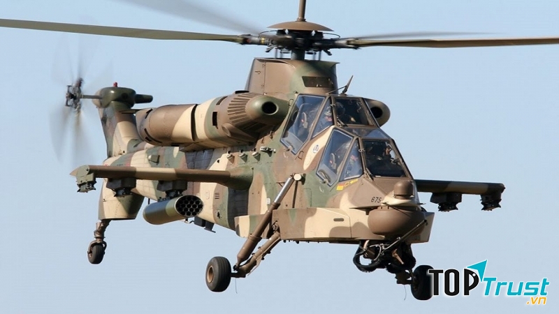 AH-2 Rooivalk là trực thăng hiện đại thứ tám thế giới.