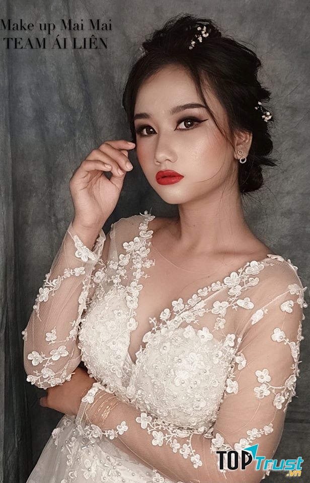 Ái Liên Make Up