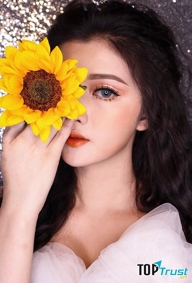 Ái Nguyễn Makeup