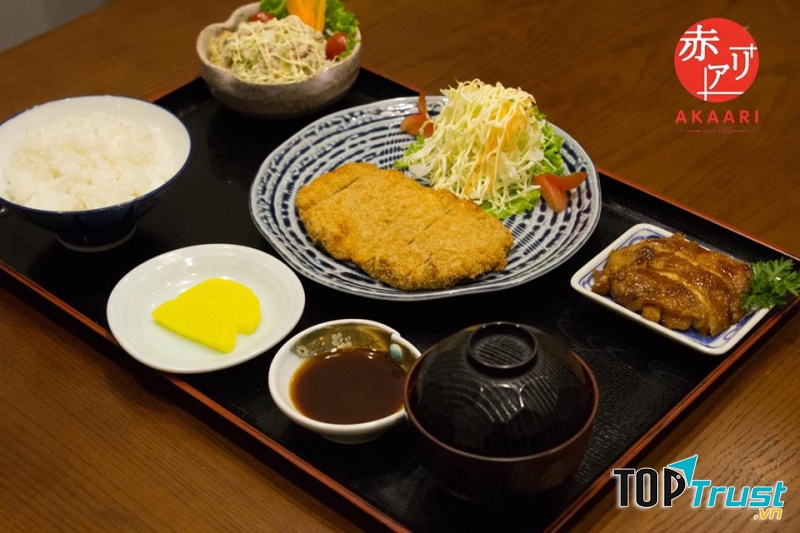 Nhà Hàng Nhật Bản AKAARI