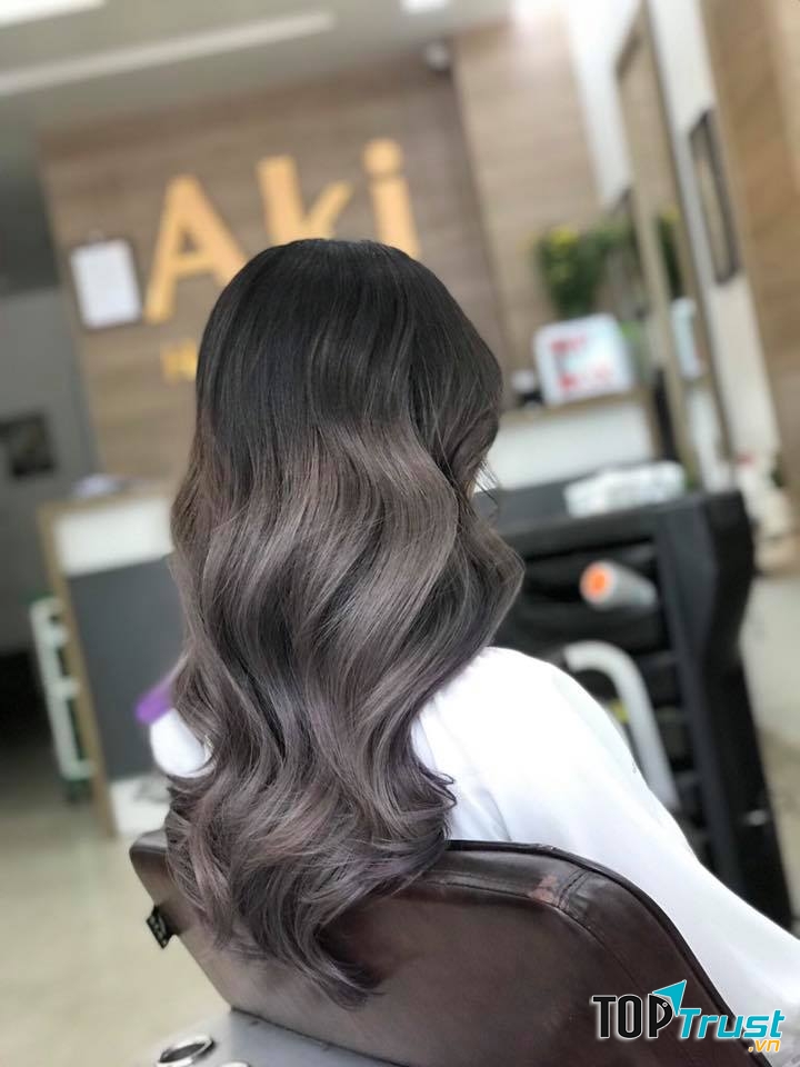 Aki hairdressing salon