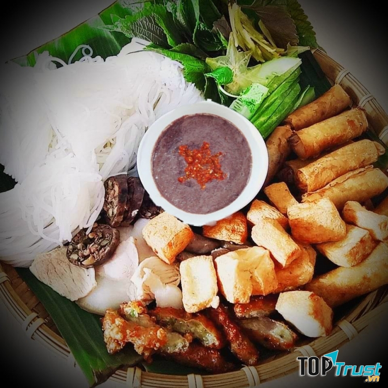 Akìa Bún Đậu