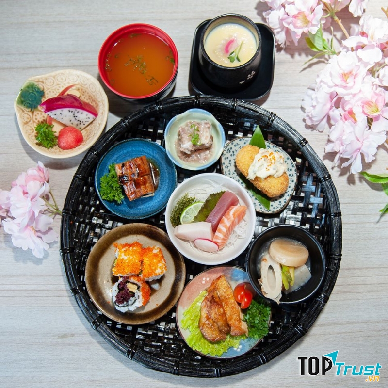 Akira Sushi - Japanese Cuisine