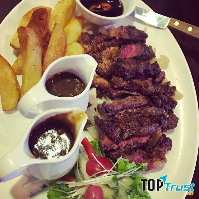 Al Fresco’s - Xuân Diệu