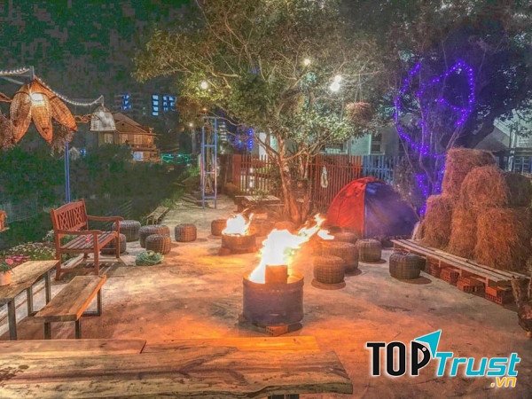 Alaska House – trang trại cừu.