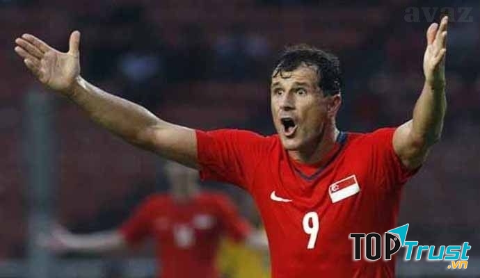 Aleksandar Duric trong màu áo Singapore