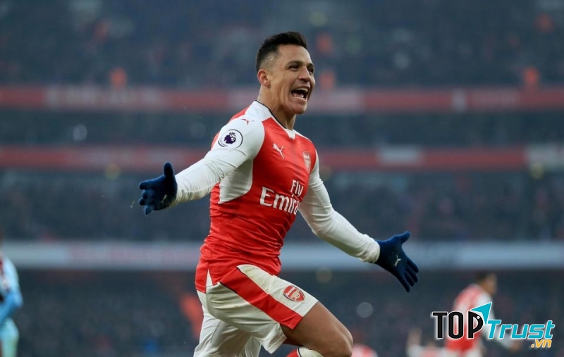 Sanchez là cầu thủ chơi hay nhất Arsenal