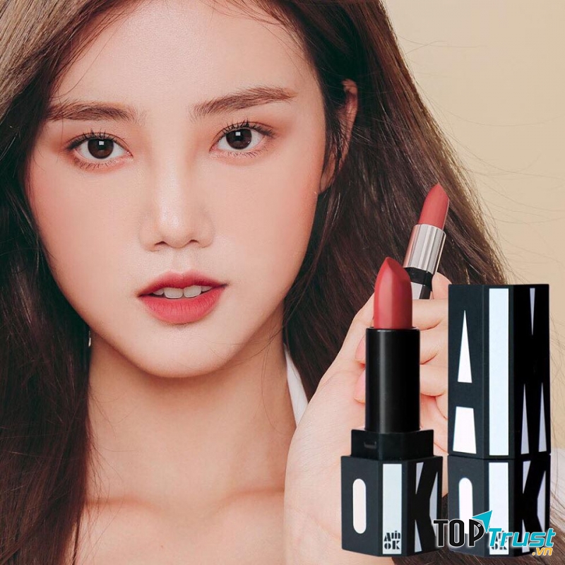 Amok Unique Lipstick