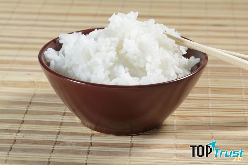 Cơm trắng không thể thiếu trong tất cả các bữa ăn của người Nhật