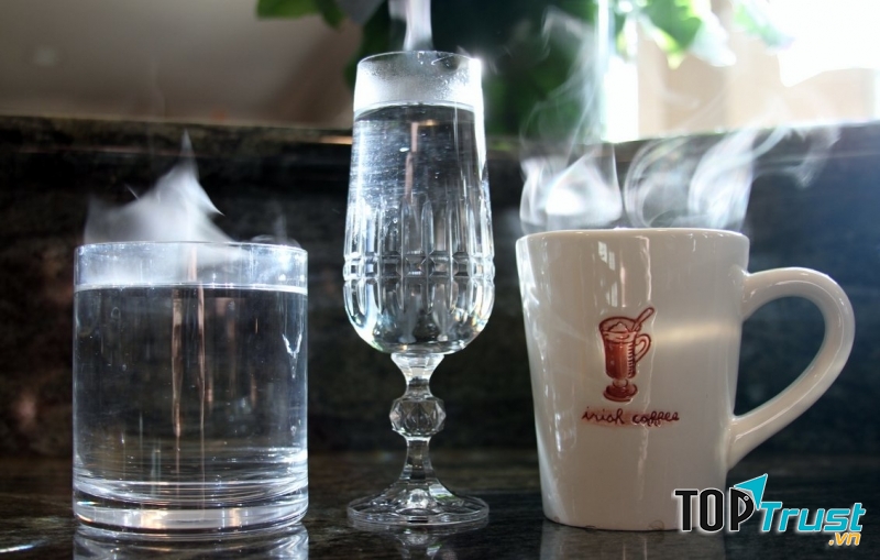 Uống nước ấm cho cơ thể