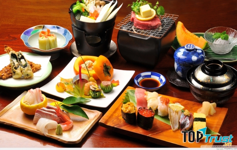 Một bàn đồ ăn thế này thì làm sao bạn cưỡng lại được nhỉ? (Nguồn: Sưu tầm)