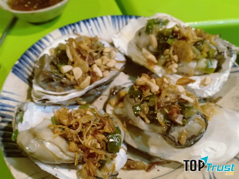 Ăn vặt Mèo Chúa