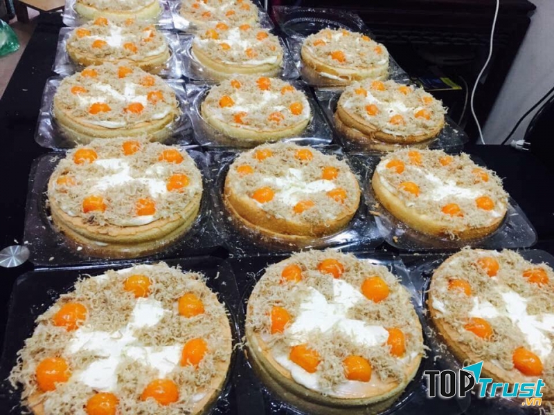 Bánh bông lan trứng muối