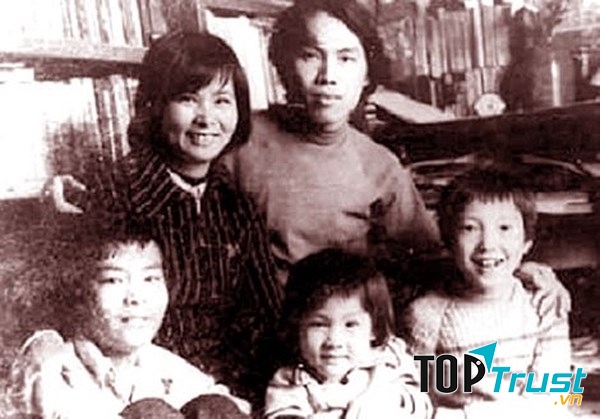 Gia đình Lưu Quang Vũ - Xuân Quỳnh và ba con