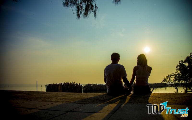 Anh đến với em là lẽ tất nhiên như quyển truyện phải đến hồi kết thúc