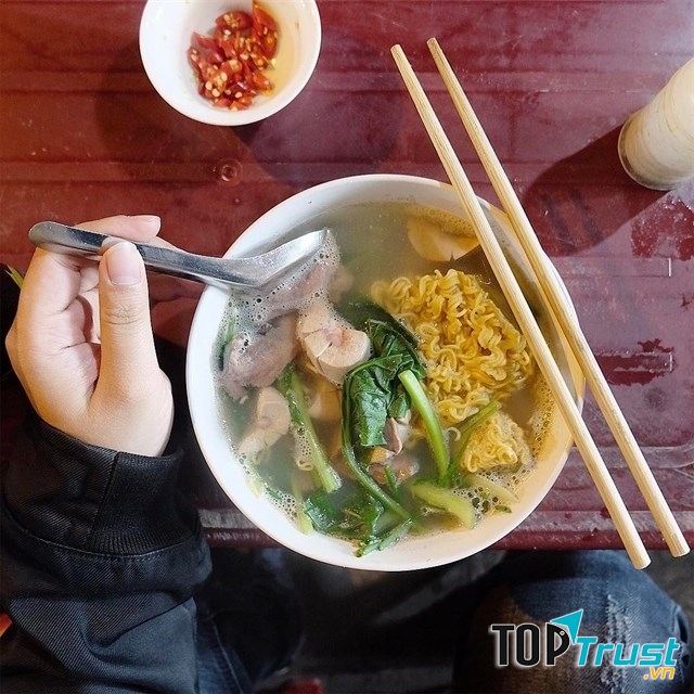 Mì tim bầu dục ở Anh Linh quán