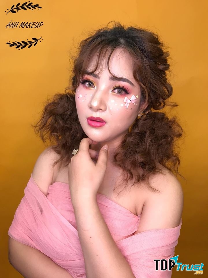 Ánh Make Up