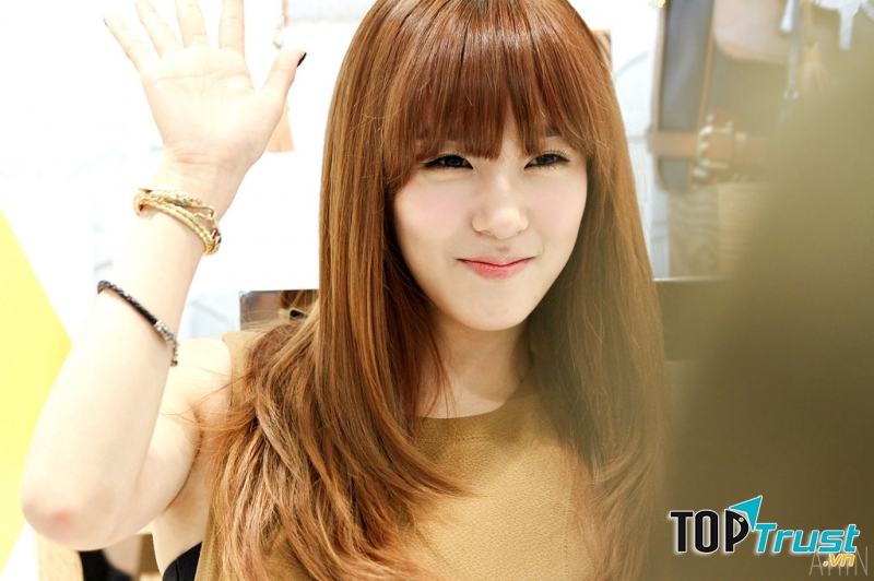 ﻿Hãy nhìn và quan sát một cách chân thành