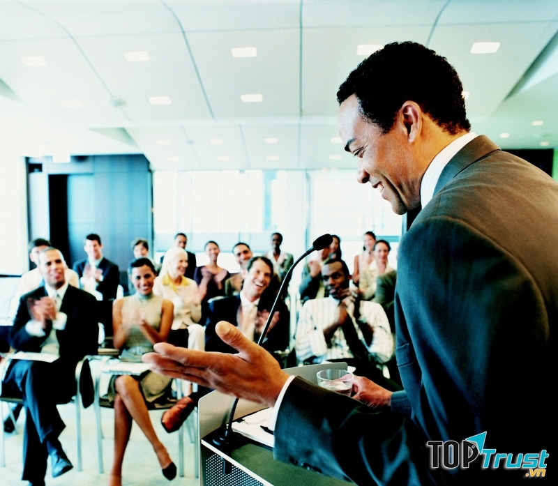 Ánh mắt hình viên đạn