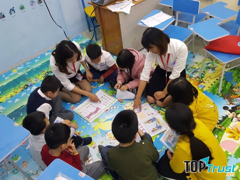 Lớp học tiếng anh tại Anh Ngữ StarsHouse