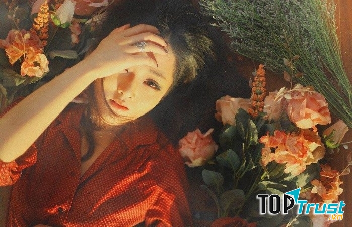 Yêu nhau là sự cố gắng của cả hai để xây dựng một mối quan hệ gắn kết dựa trên sự chia sẻ, hi sinh của hai người.