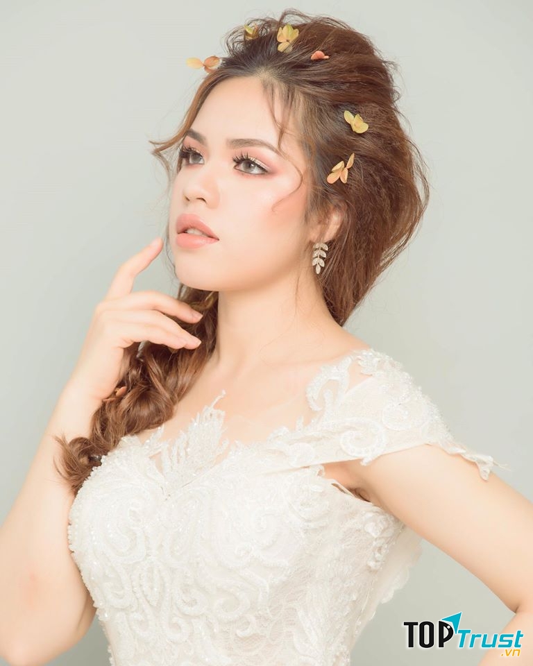 Ánh Trần Make-Up