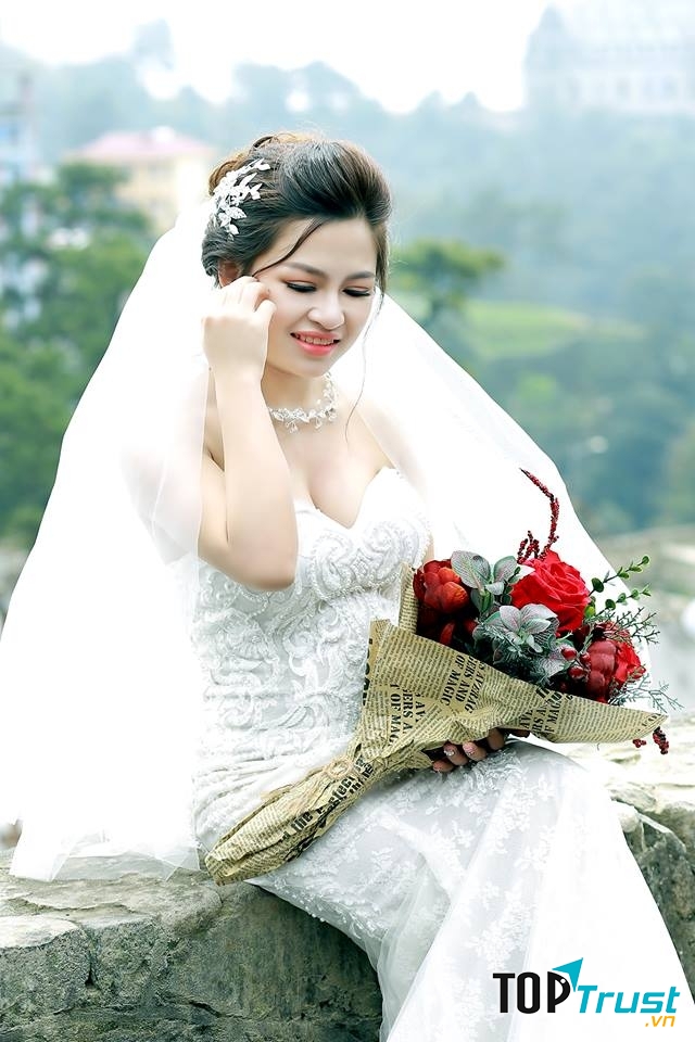 Ảnh Viện Áo Cưới Thủy Studio