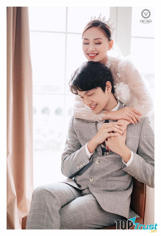 Vũ Việt  ﻿Studio