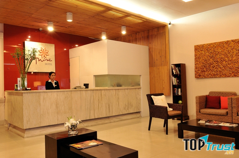 Quầy lễ tân của khách sạn