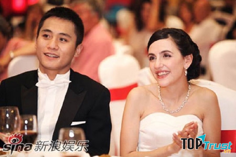 Cô vợ Pháp xinh đẹp của nam diễn viên Lưu Diệp