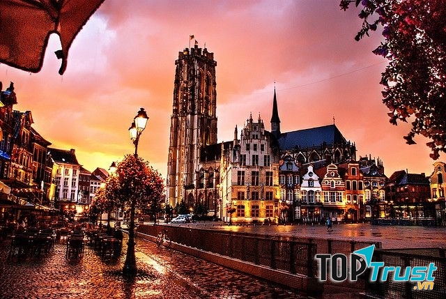 Thành phố Antwerp sang trọng, sầm uất nhưng không kém phần lãng mạn