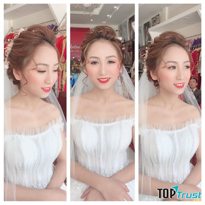 Áo cưới Đàm Thắm