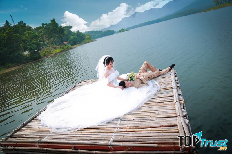 Áo cưới Diệu Linh